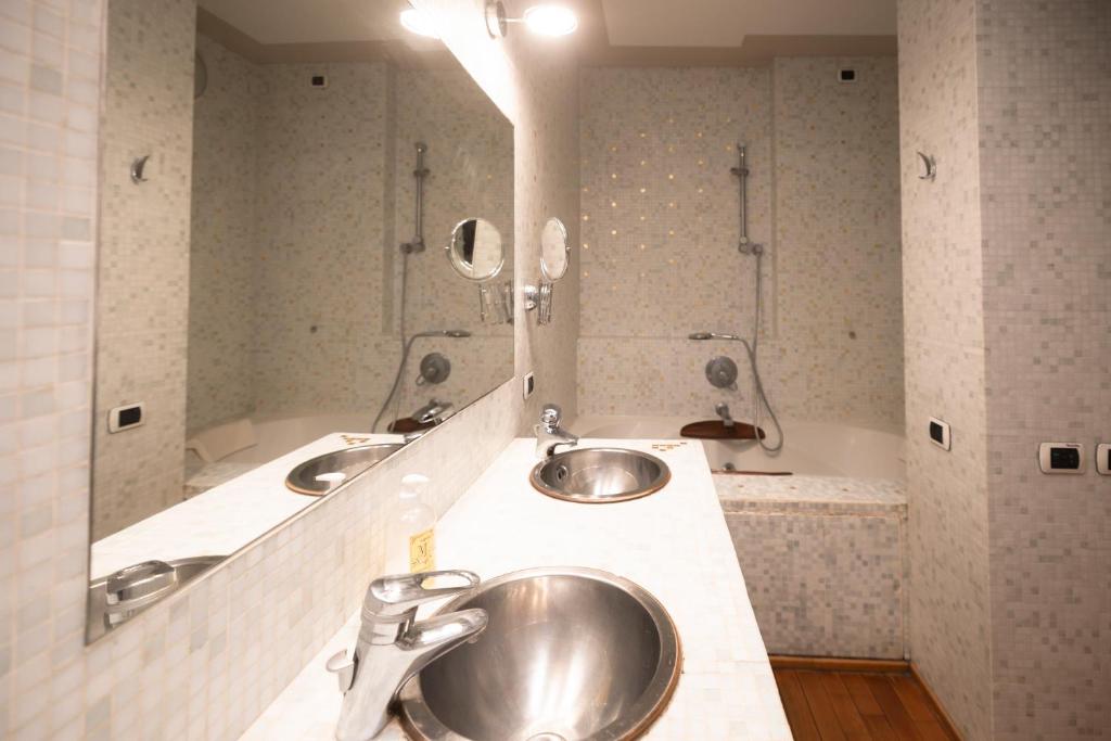Clerici 13 - Elegant Apartment near Duomo - 3
