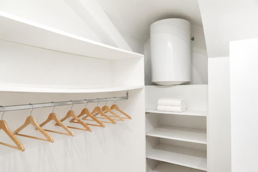 TheBlueStay 351 - Superb Apartment in République - 4