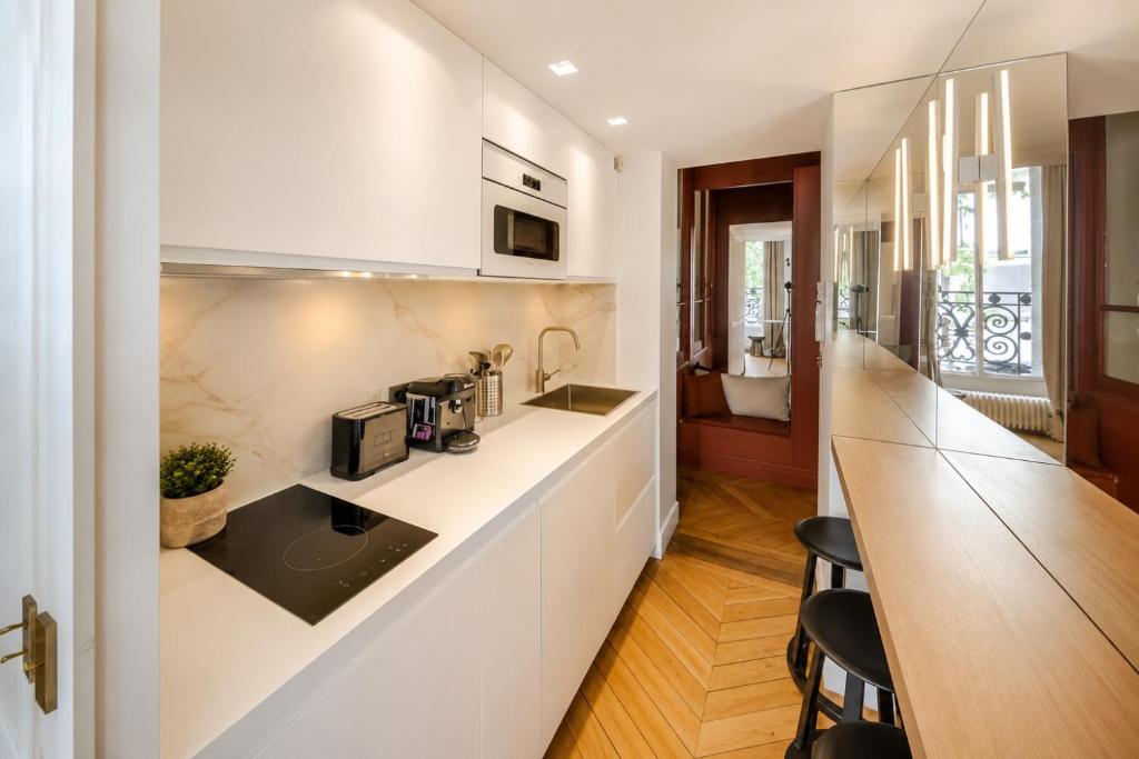 Appartement de standing 4 - tour Eiffel/Invalides - 3