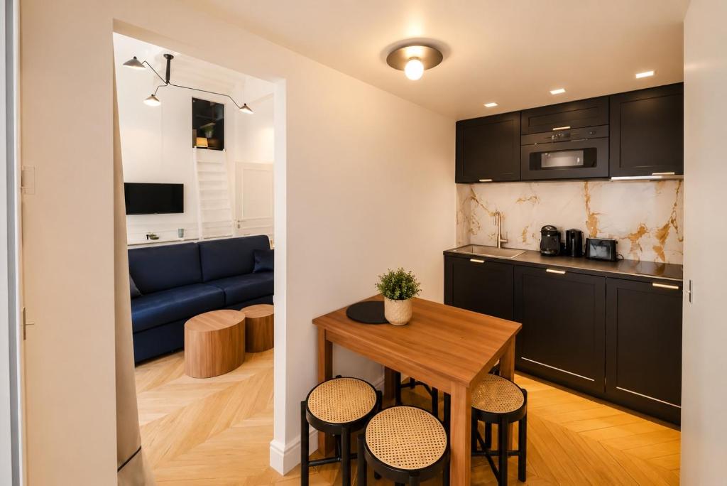Appartement de standing 5 - tour Eiffel/Invalides - 2