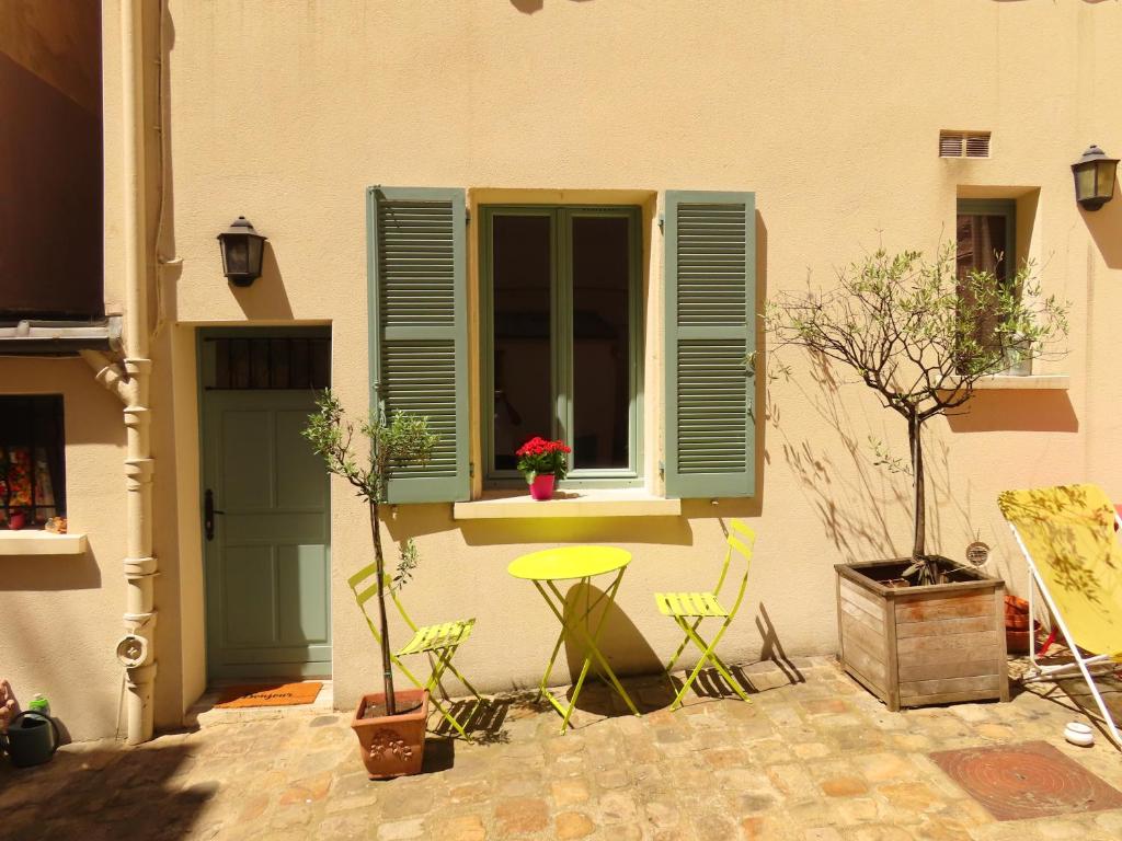 Village des Abbesses - 1