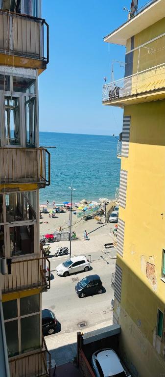 BluMare ArtHouse - 2