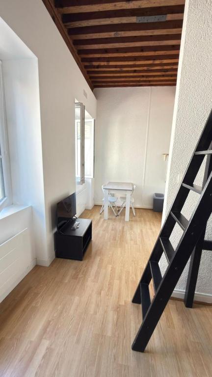 Séjour lyonnais idéal dans un studio cosy à Valmy - 3