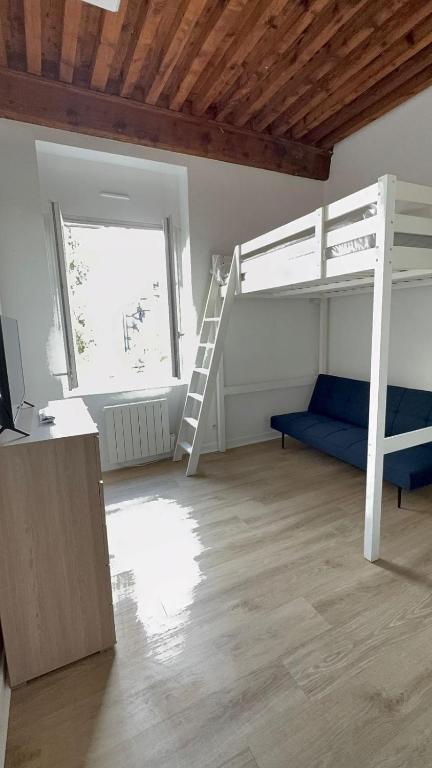 Séjour lyonnais idéal dans un studio cosy à Valmy - 5