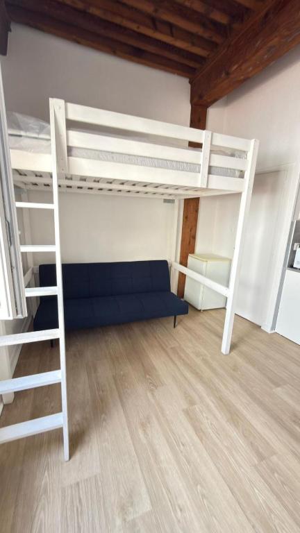 Séjour lyonnais idéal dans un studio cosy à Valmy - 2