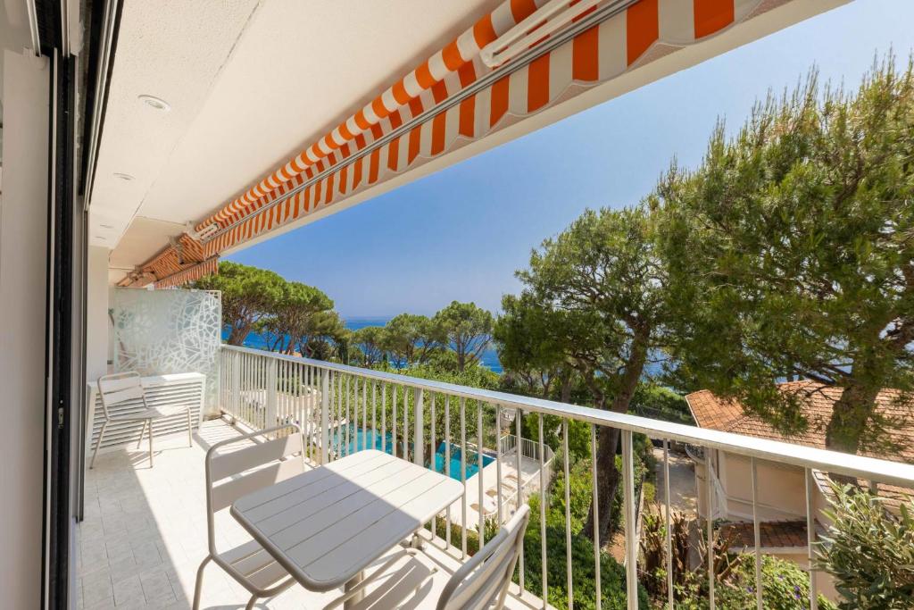 06DB Magnificent flat with incredible view Mont Boron - 4