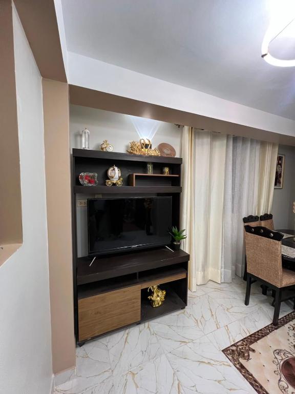 Meloc House wifi, TV and more - 3