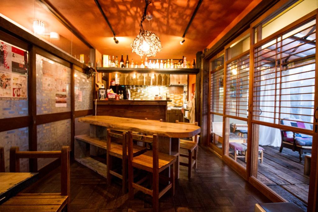 Shared lounge/TV area