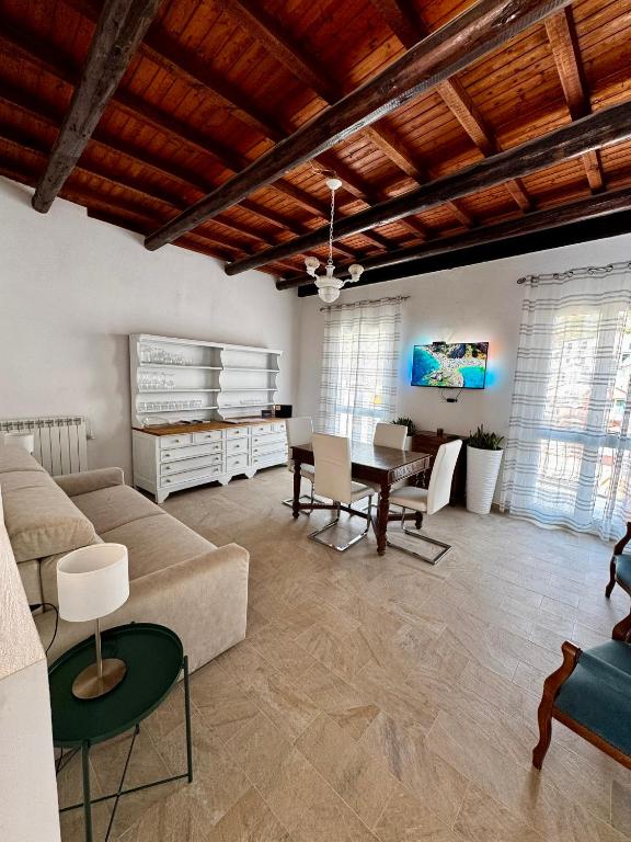 Families or Groups 3 Terrazzi Penthouse on Sea w Ac - 4