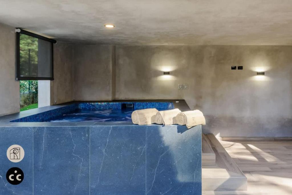 Tranquila Casa en el Bosque con Jacuzzi y Asador - 3