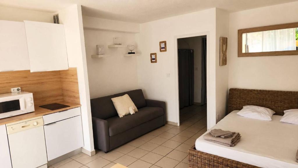 308 Héliopolis C studio 2 4 Pers très grande terrasse à 2 pas de la plage - 3