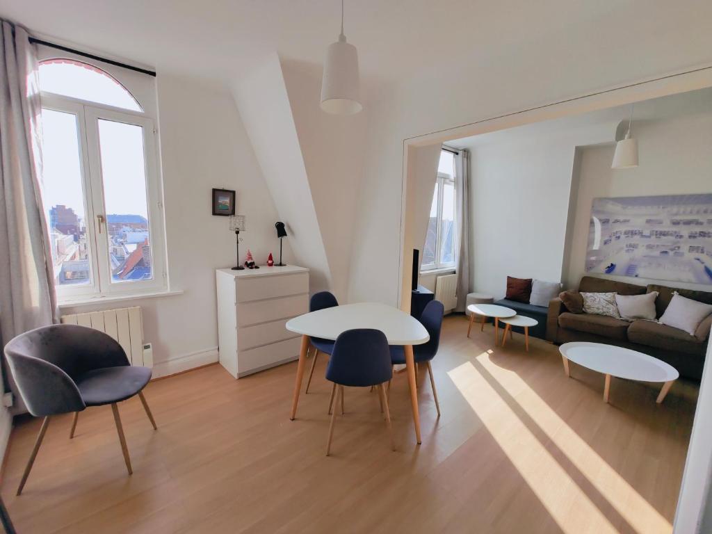 2-Bedroom Apartment in Historic Center with Elevator - 3
