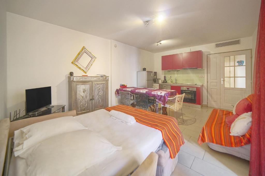 FRGK - APPART SUQUET - Special group 4BR - 3
