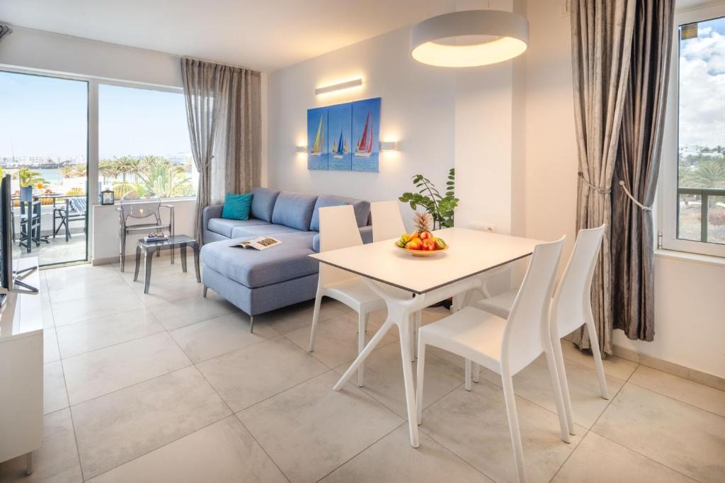House of the Horizon Playa Las Cucharas VV penthouse with sea & pool view AIRCON - 2