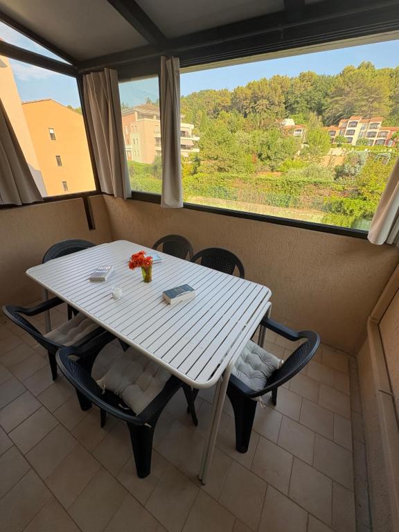 Charming two-room apartment just a stone's throw from Cannes - 3