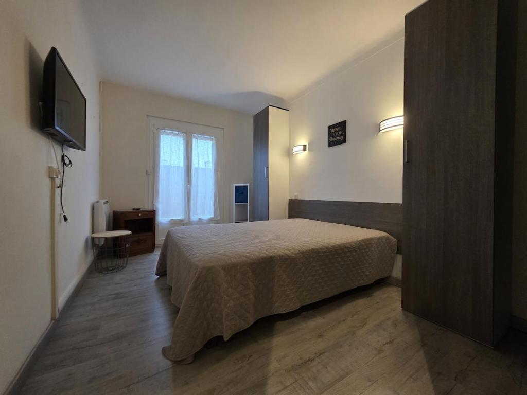 Rive droite proche plage et commerces appartement climatisé 2 chambres 6 couchages - 2