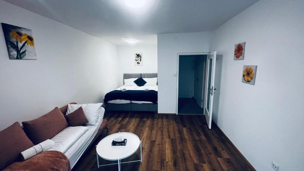 Apartment heart of Salzburg, at train station and city center - 4