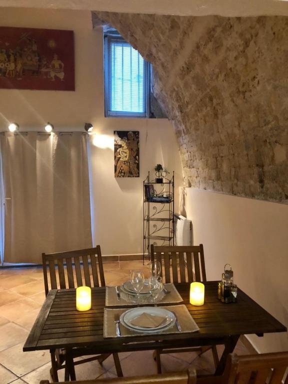 50 m2 loft with vaulted ceilings center of Montpellier - 2