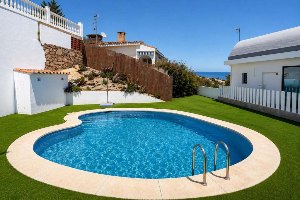 Beach Townhouse Pool Terraces & Workspace - 1