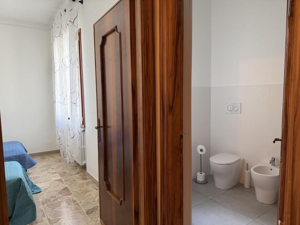 HOST4U - Beautiful Apartment with 3 Bedrooms in Imperia - 5