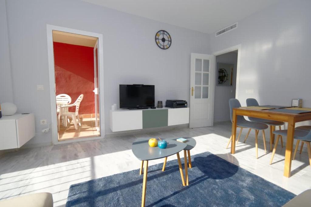 Riviera del Sol 2 Bed Pool & Near Golf - 3