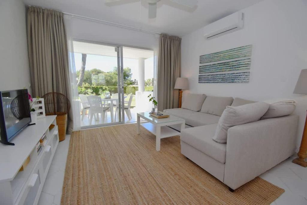 Ground Floor Apt with Pool & Garden Access - 5