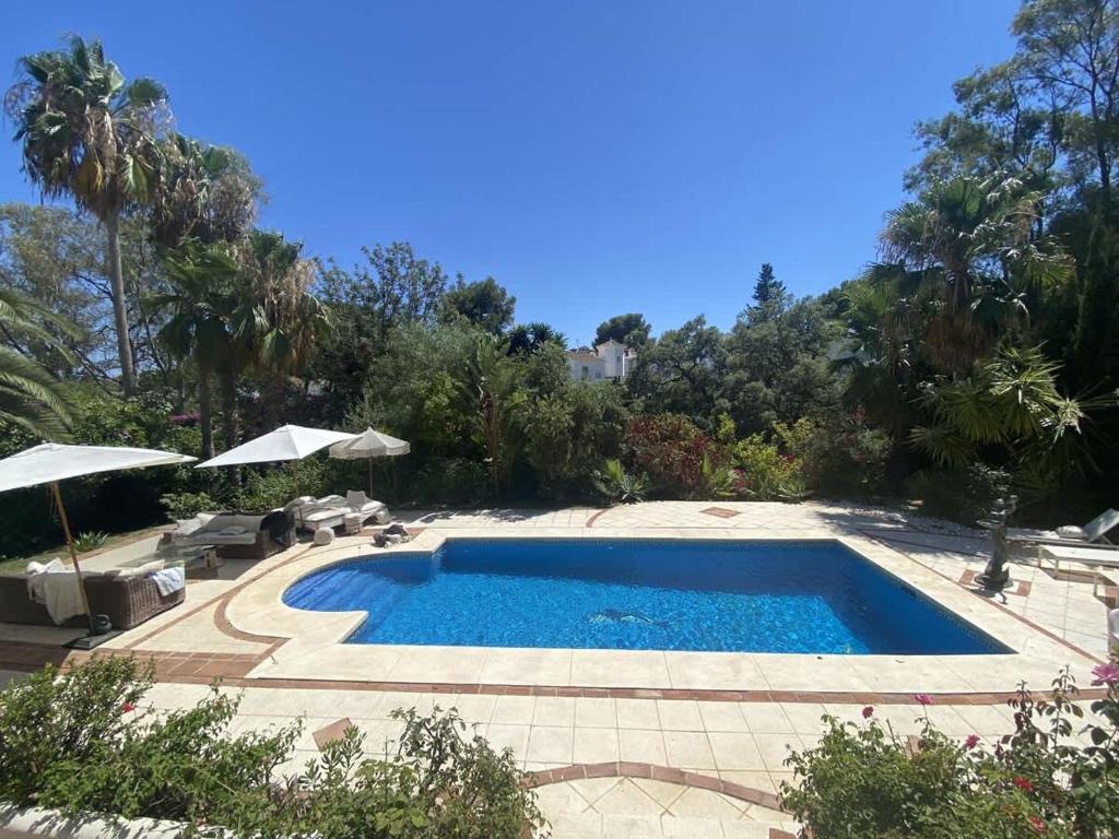 Large Calahonda Villa Pool Hot Tub & Garden - 2
