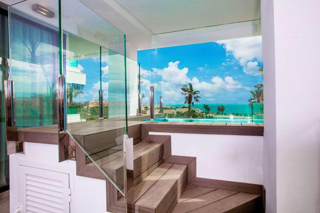 Luxury 2-Bed Plunge Pool & Sea Views - 2