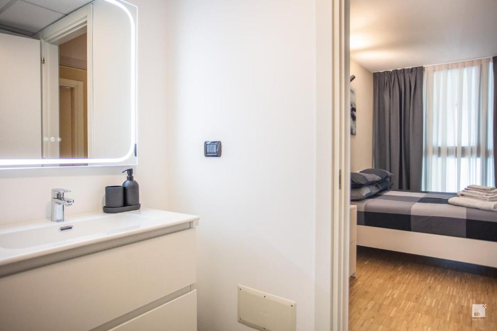Luxury house in Milan Carlo De Angeli 115 mq - 2