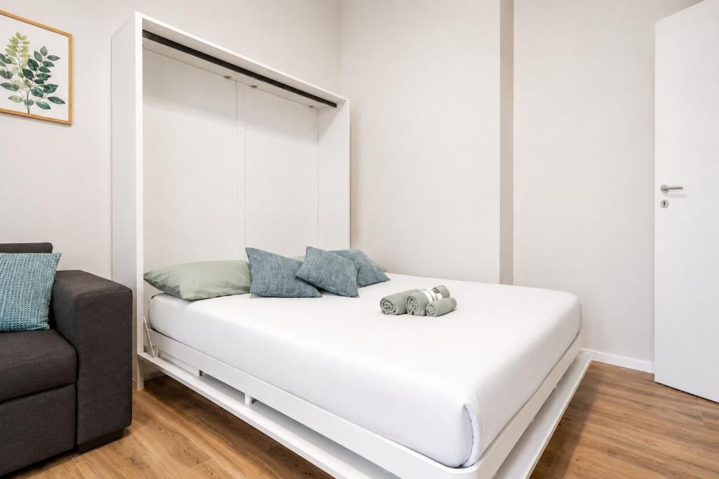 San Siro Area - Modern Studio near M5 with WiFi - 2