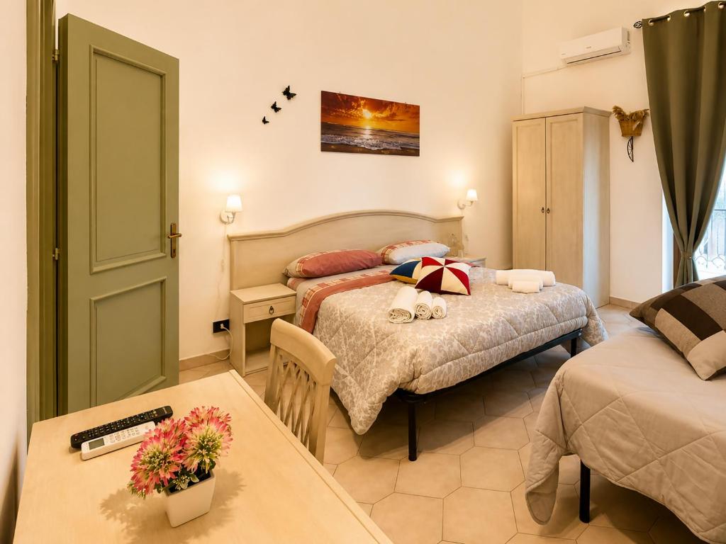 Bed and Breakfast Station - 1