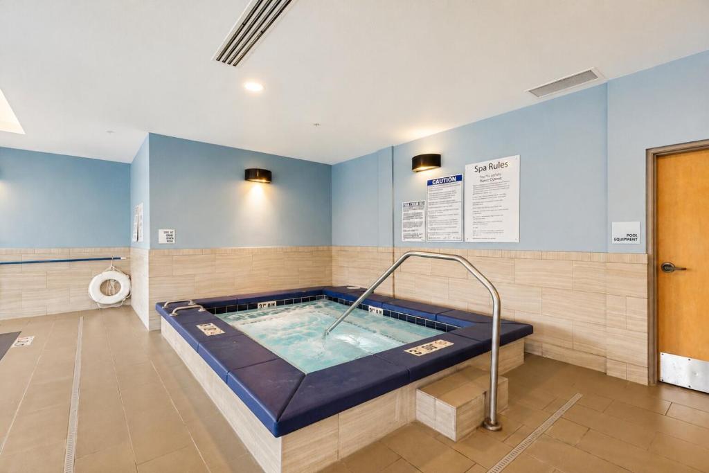 Holiday Inn Express & Suites Salt Lake City South-Murray By IHG