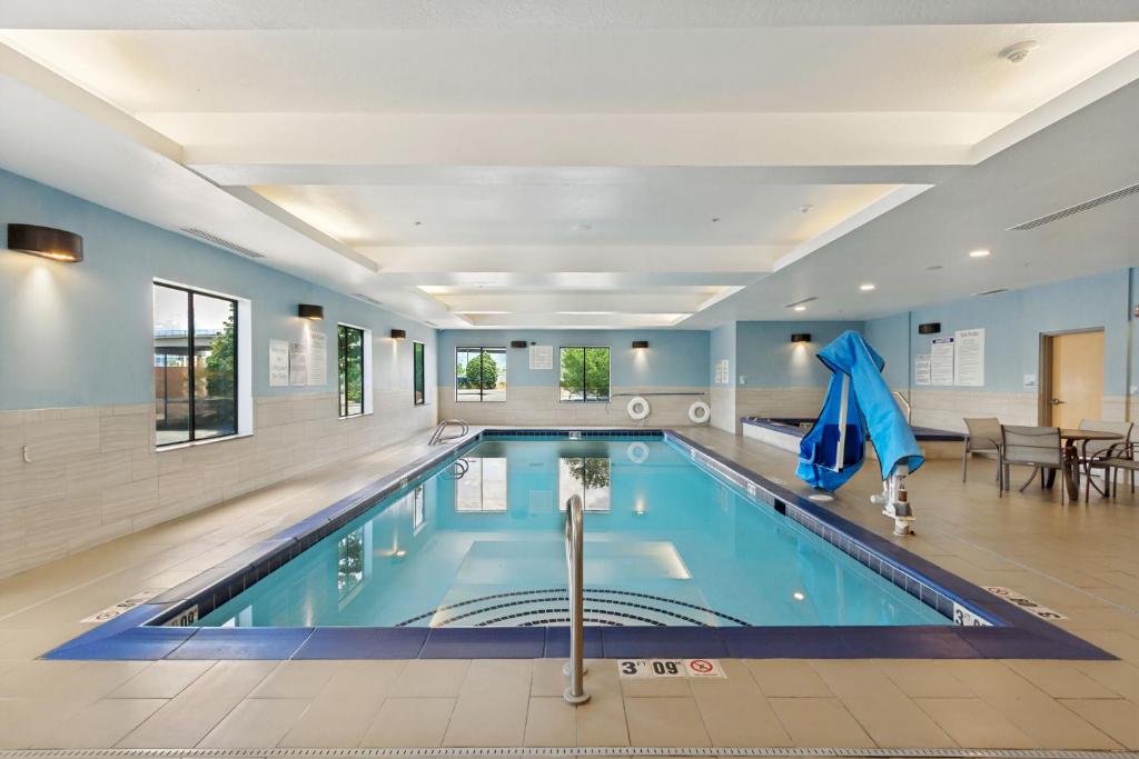 Holiday Inn Express & Suites Salt Lake City South-Murray By IHG