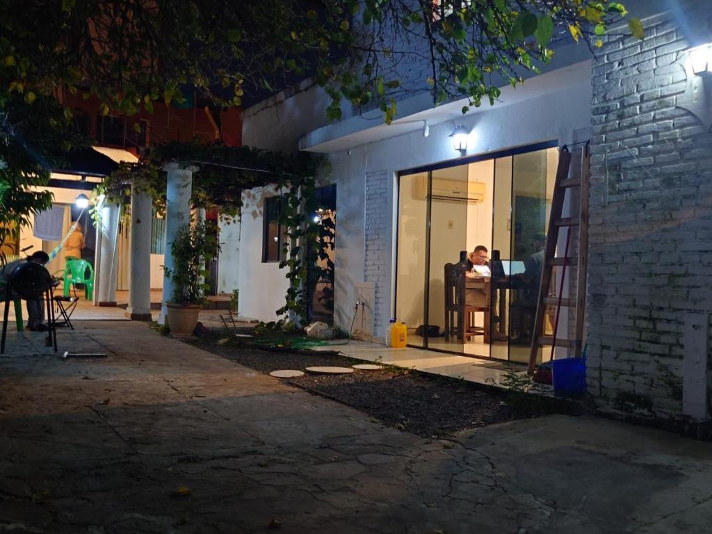 Hostel Chaton - 3