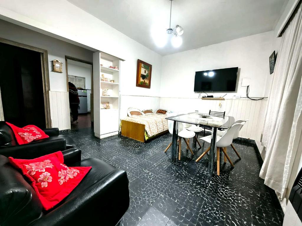 La Casa de Pilar - Casa Completa con Cochera y Patio - 5