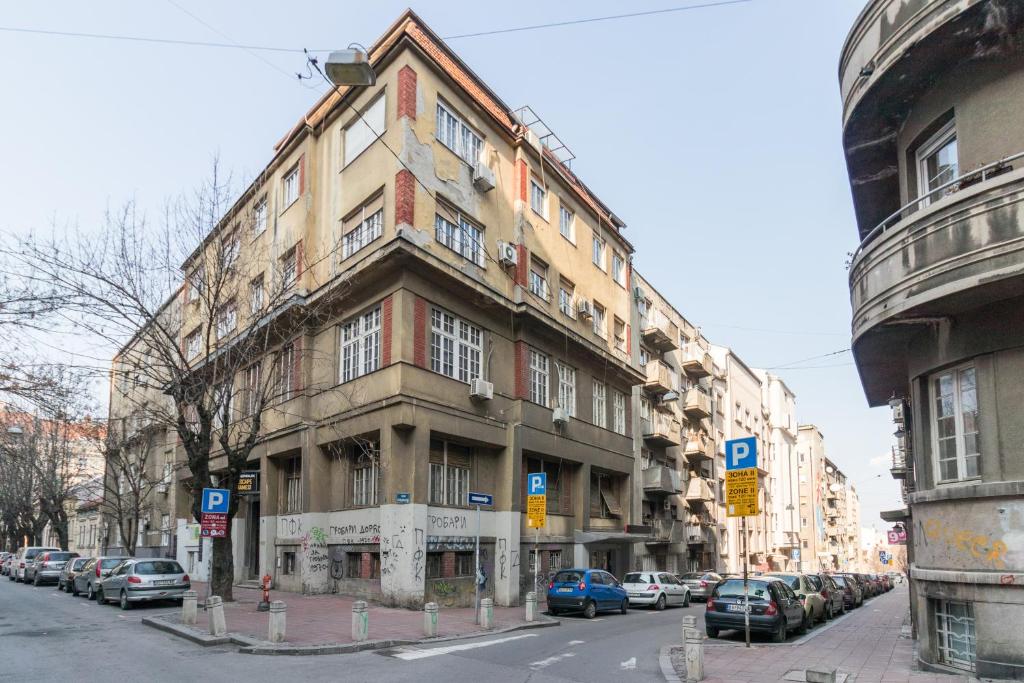 Modern Central Apartments photo
