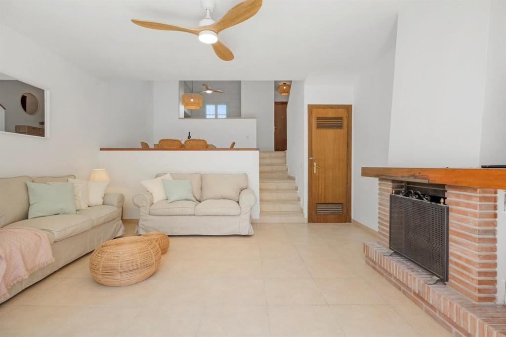Beautiful Townhouse With Pool & Two Terraces - 4