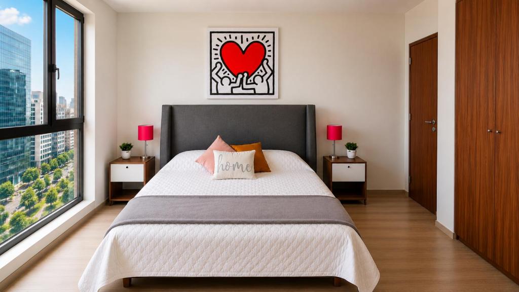 Stylish High-Rise, Pool, HotTubKing Size Bed - 2
