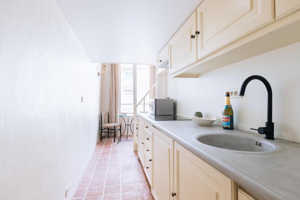 Centrally located duplex Notre Dame - 2