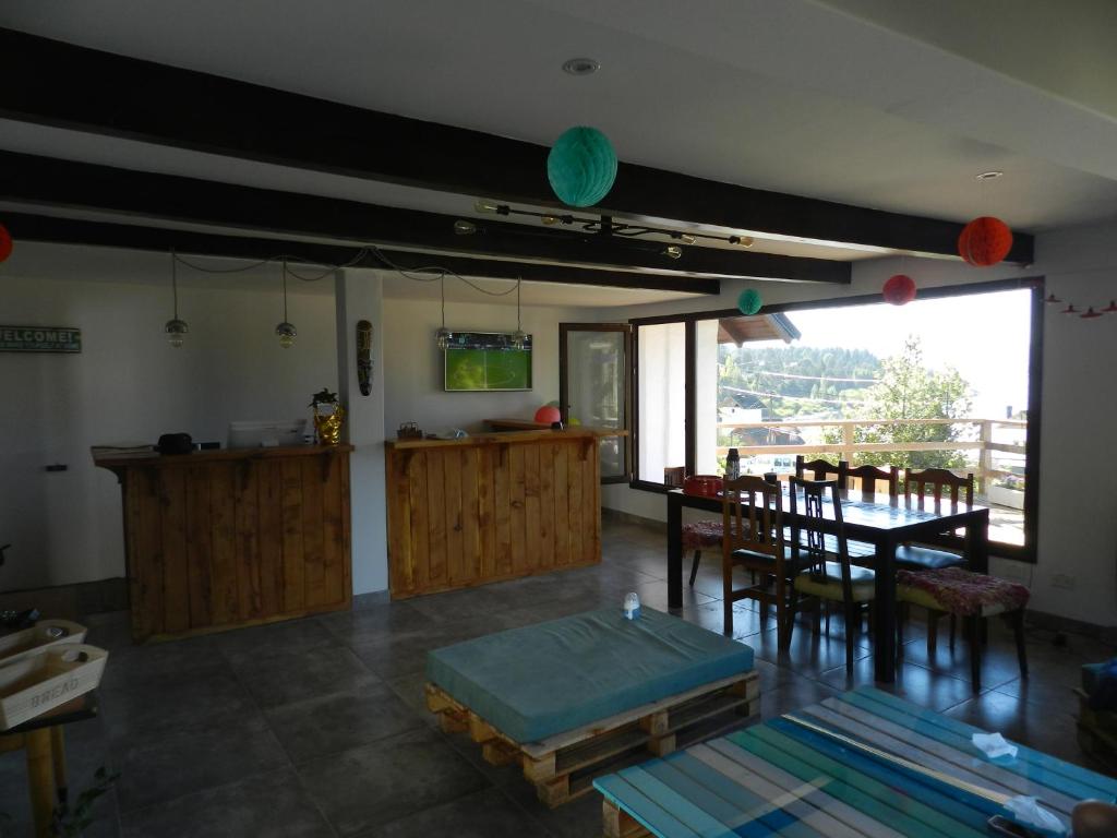 Shared lounge/TV area