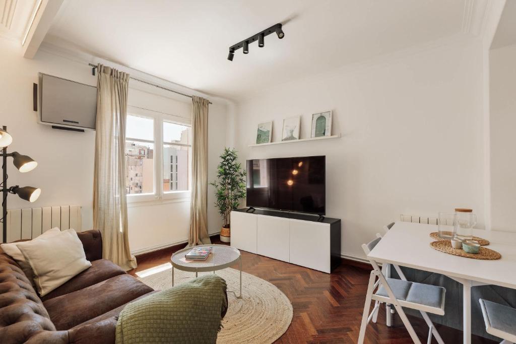 Enjoy Apartments Paz 1 - Bright apartment near Sagrada Familia - 2