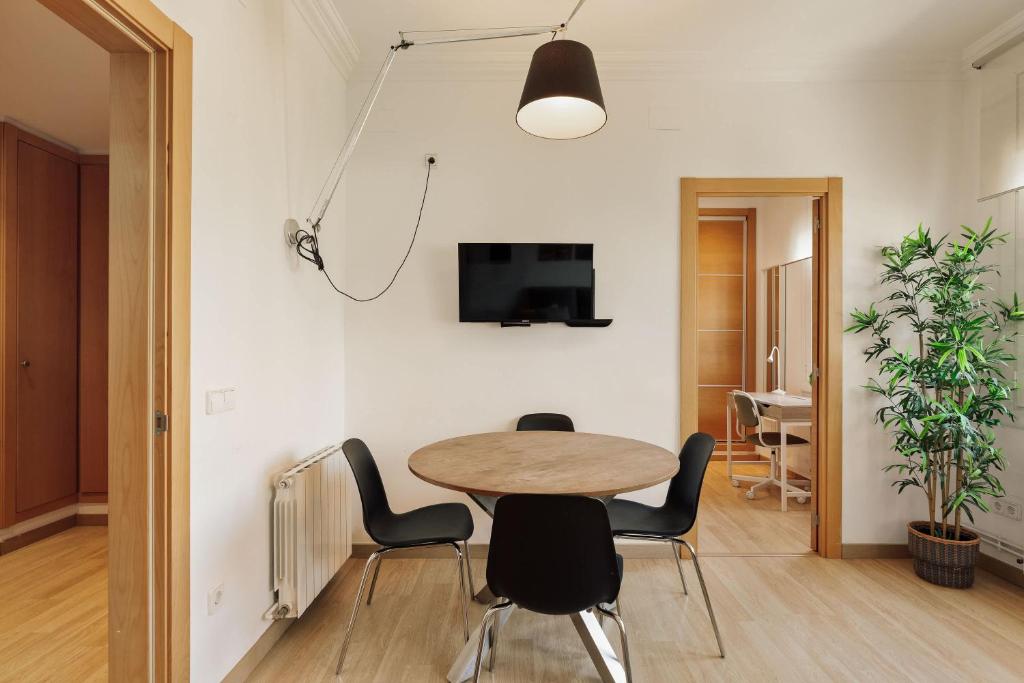 Enjoy Apartments Paz 2 - Bright apartment near Sagrada Familia - 4
