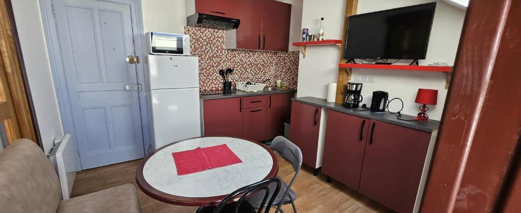 APART RENOVE PRES des DOCKS 4 PERS - 1