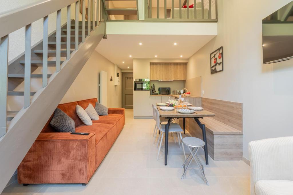 Full Nature apartment - Quiet Les Praz Retreat near Flégère Ski lift - Happy Rentals - 1