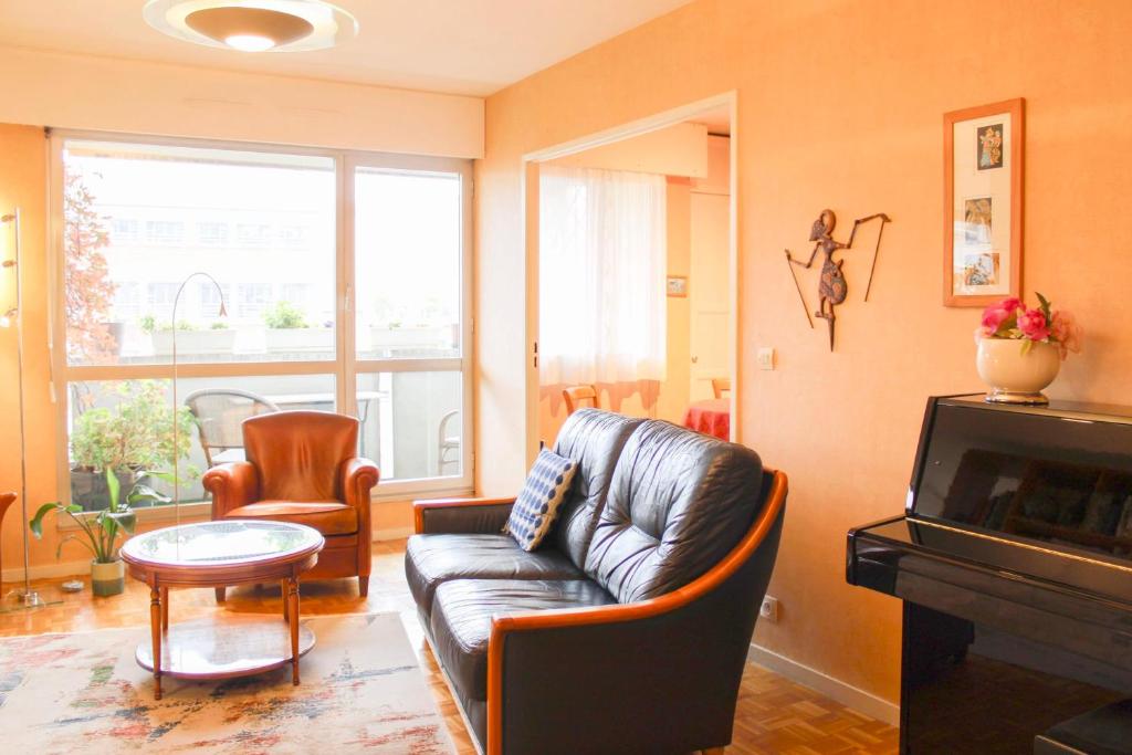 Bright apartment near Nation ideal stay - 2