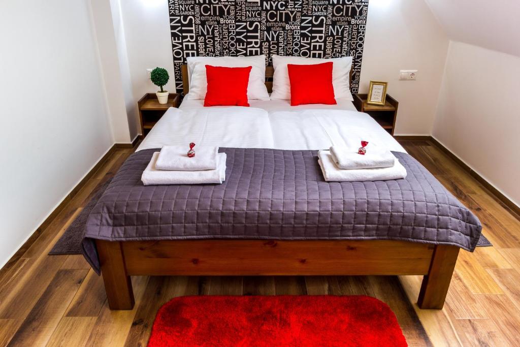Aqualiget-Apartmanhaz — Hotel in Szeged