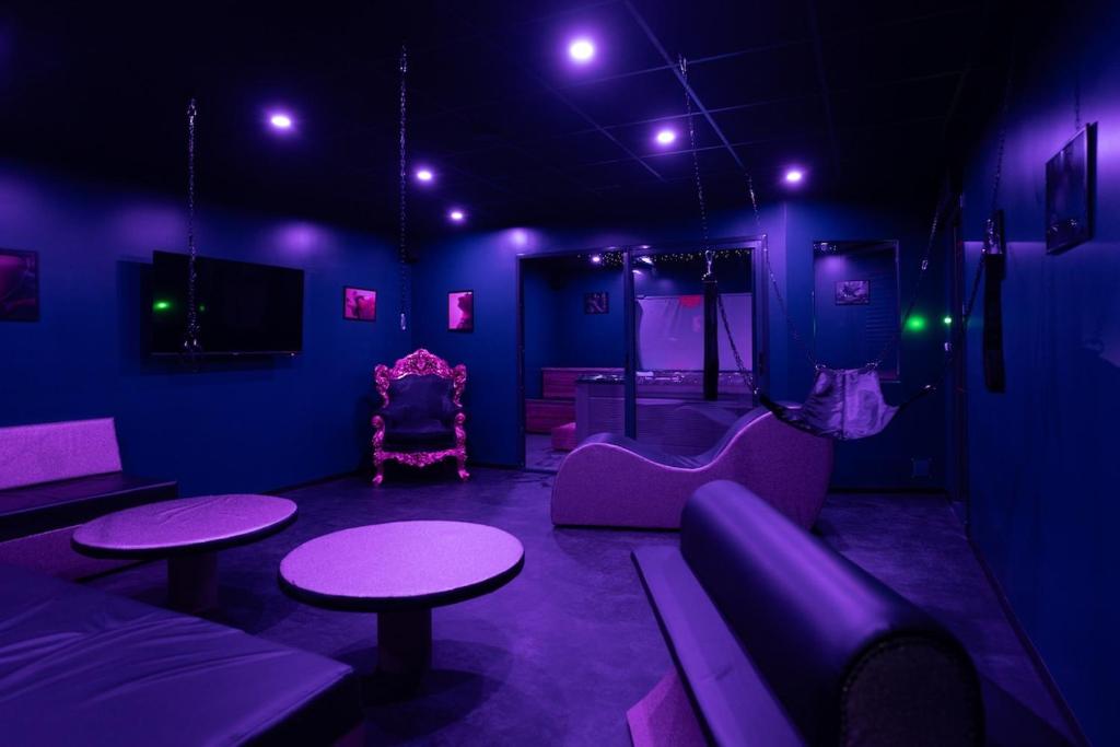 Espace Evasions Loveroom - Le Donjon 20h-9h - 1