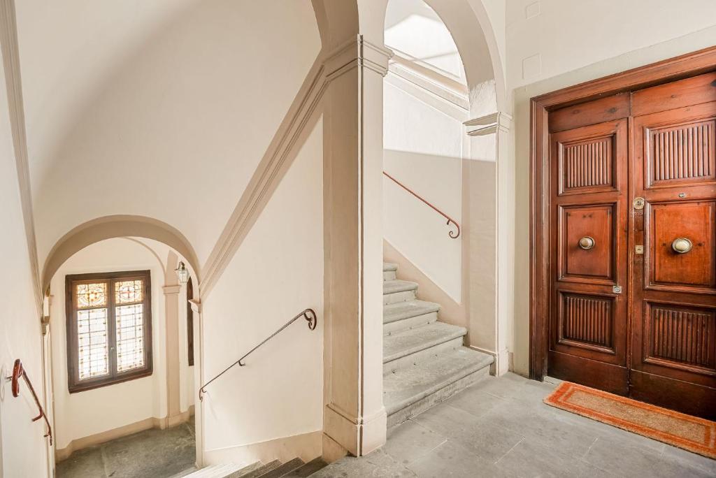 Golden Luxe, Palazzo delle Belle Arti - 1