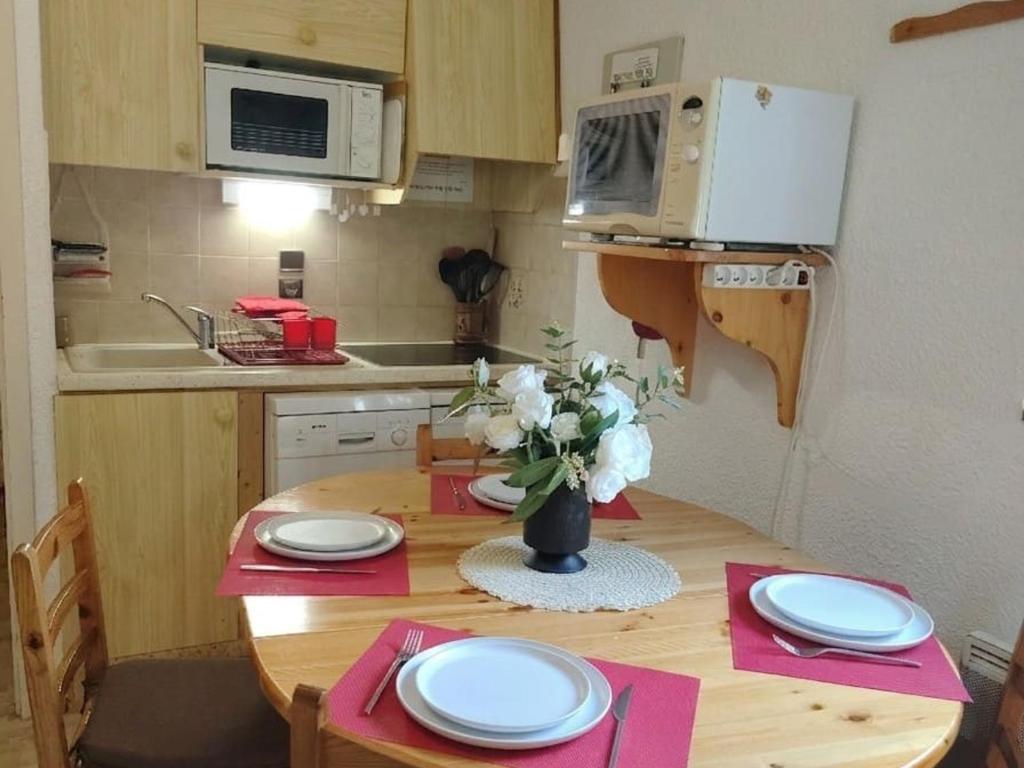 Charmant 2 pièces avec terrasse, proche commodités et navettes, 4 pers, WiFi, parking, Châtel - FR-1-676-187 - 4