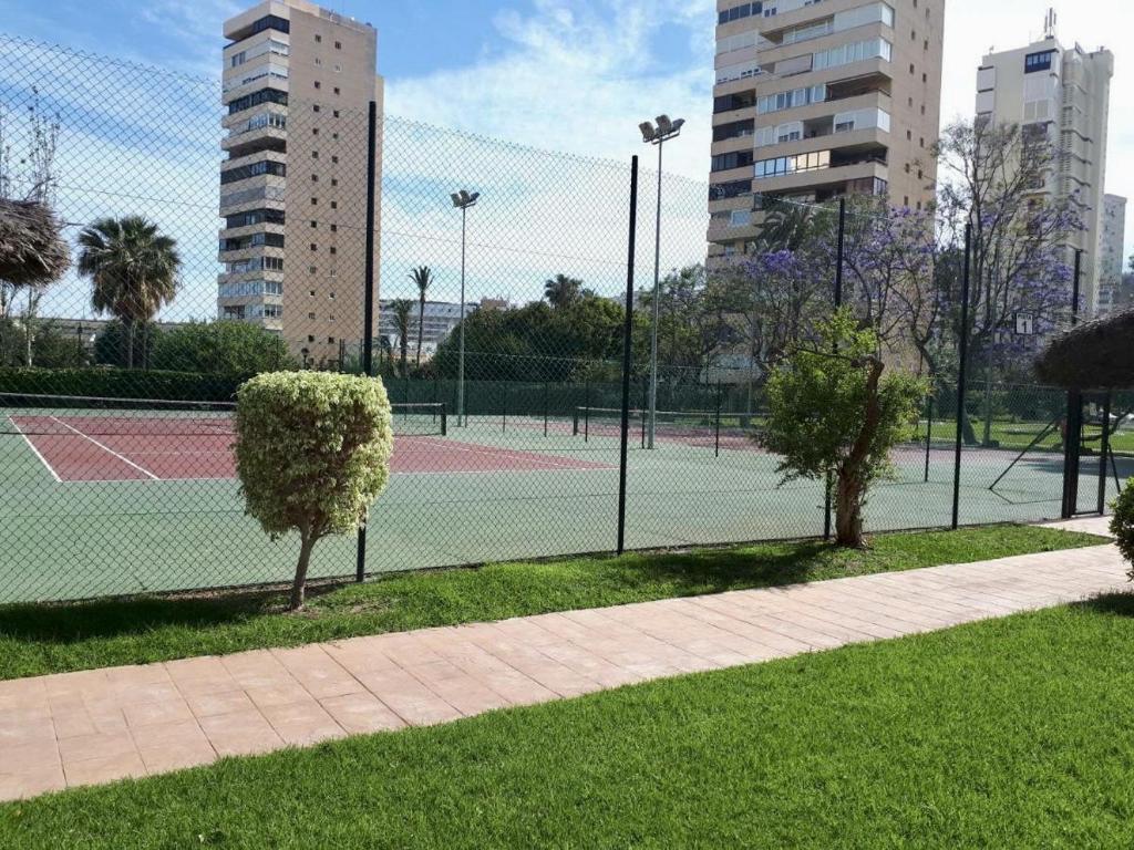 Exclusive beachfront apartment Torremolinos - pool - paddle - tenis - wifi - central aircon - 2